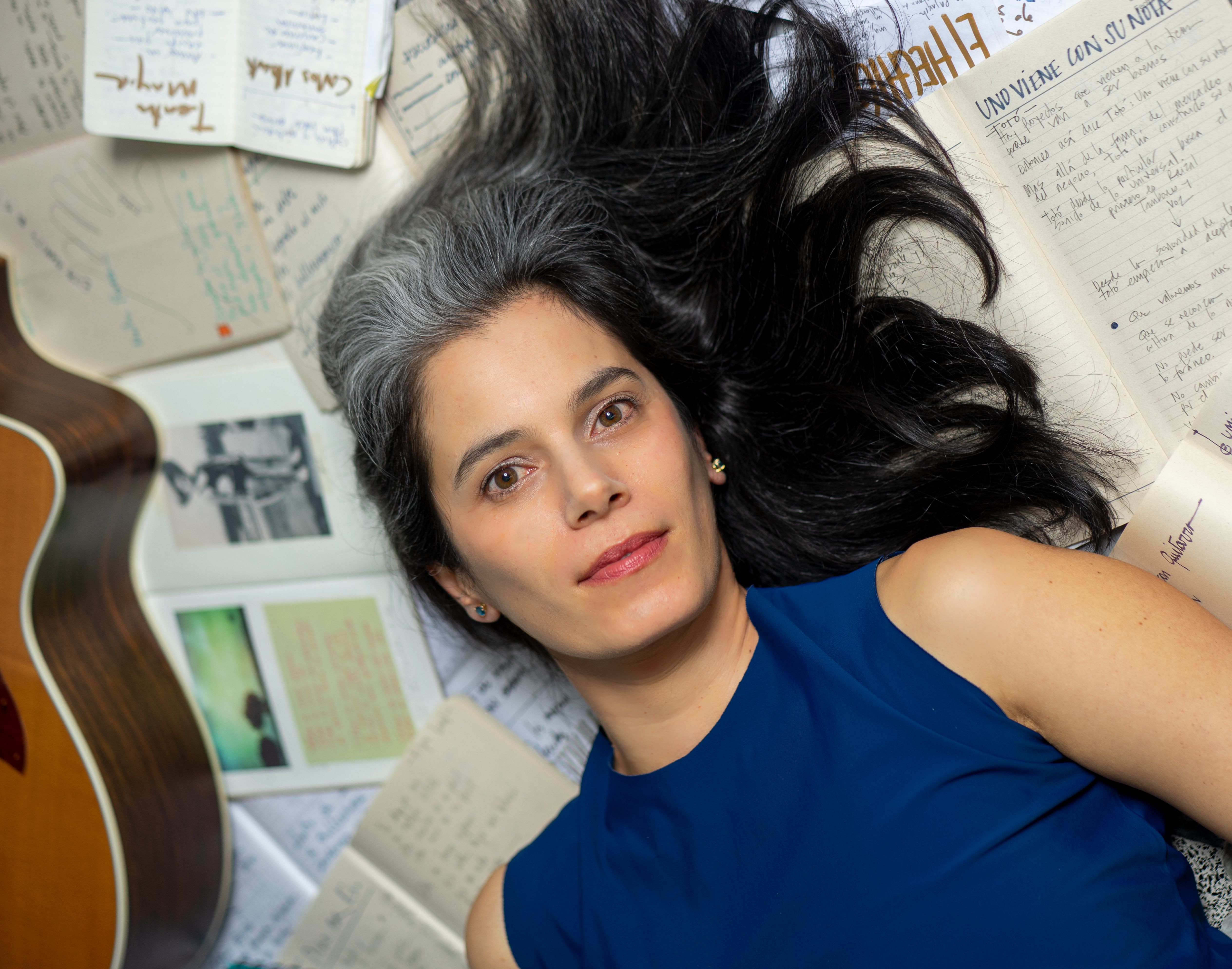Mónica Giraldo: entre poemas y canciones para celebrar el día de la Poesía