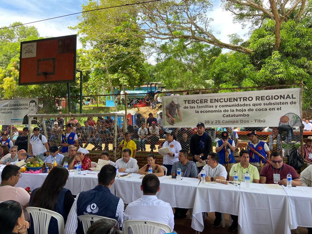 En medio de hostigamientos, cocaleros del Catatumbo definieron propuestas a Petro