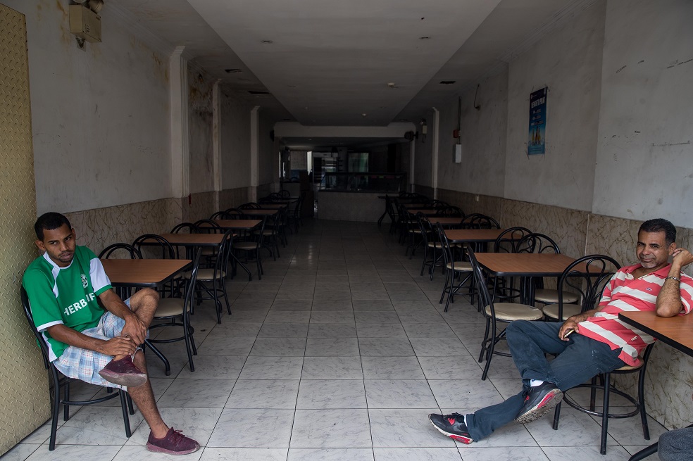Apagones son un síntoma de la crisis de servicios públicos en Caracas