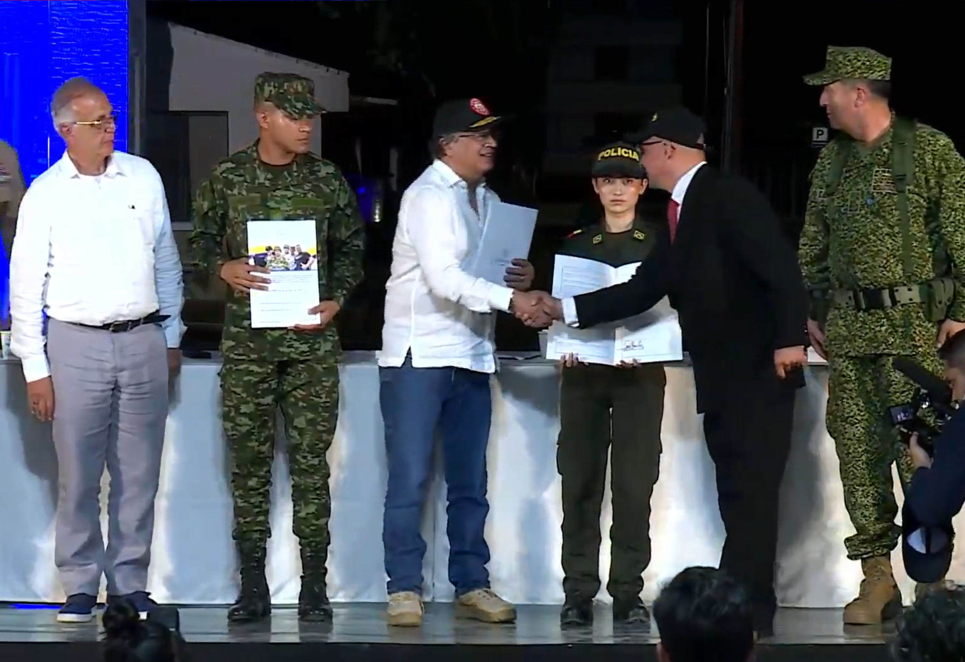 Le suben a $910.000 el salario a quienes prestan servicio en Policía y Ejército