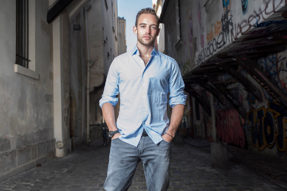 Joël Dicker: “El amor como elemento narrativo hace que un personaje se supere a sí mismo”