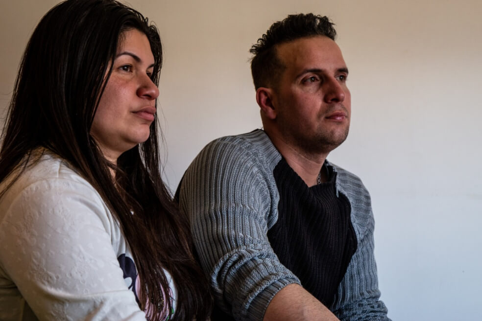 «No somos espías»: esposa de venezolano expulsado por grabar casa del presidente Duque