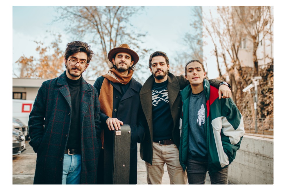 “Valen más”, la nueva balada en forma de aliento de Morat