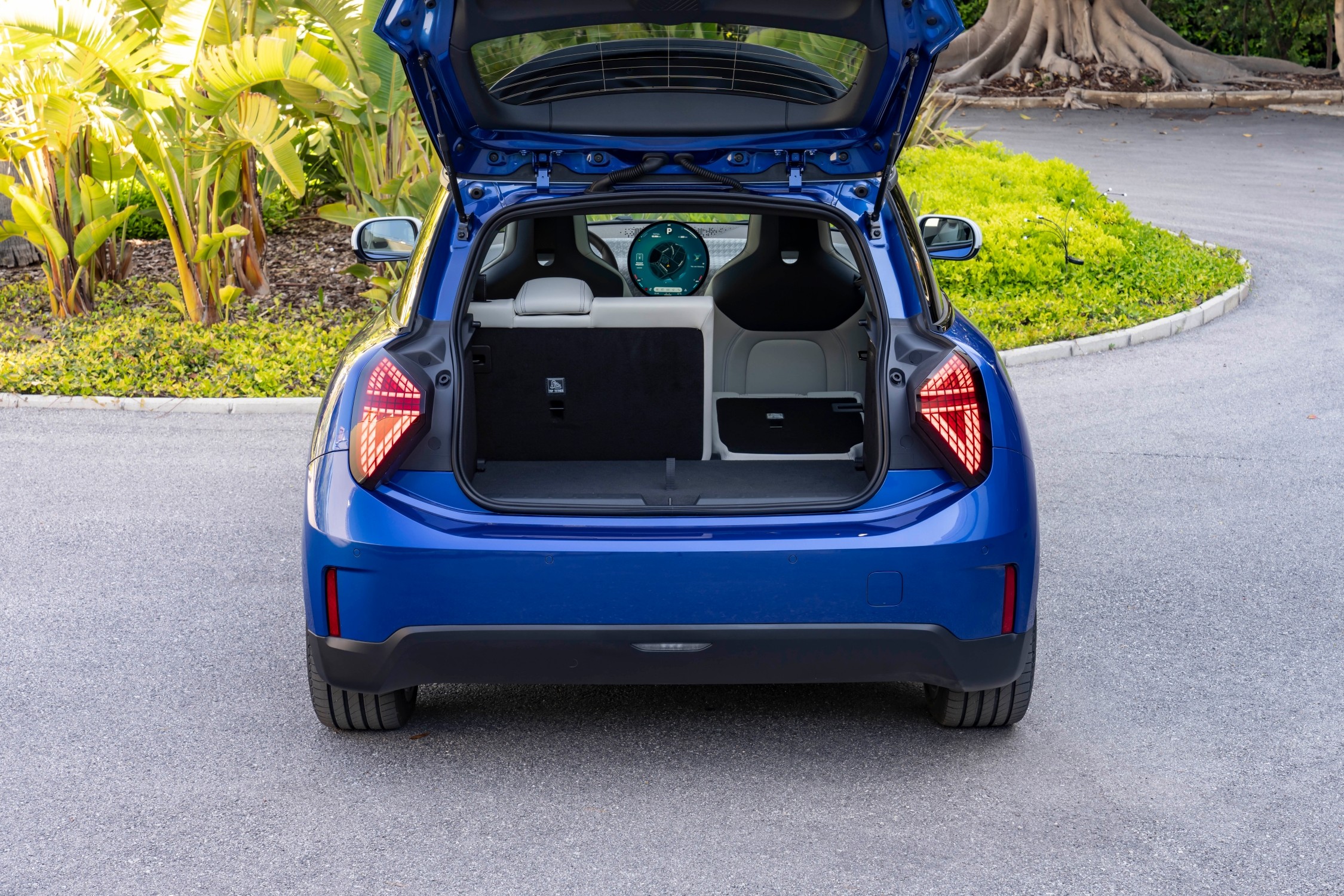 MINI COOPER E Y SE - trasera