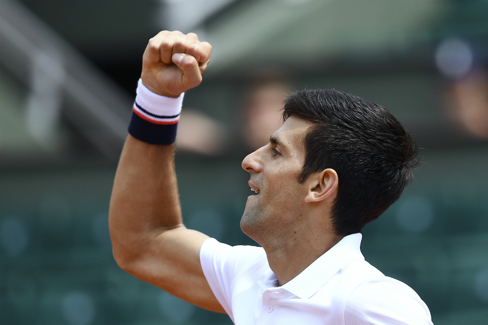 Djokovic inició con victoria el Roland Garros la era junto a Agassi