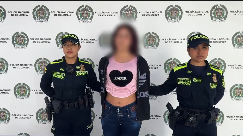 Atacan con sustancia química a funcionaria de TM en Soacha tras impedir que mujer se colara