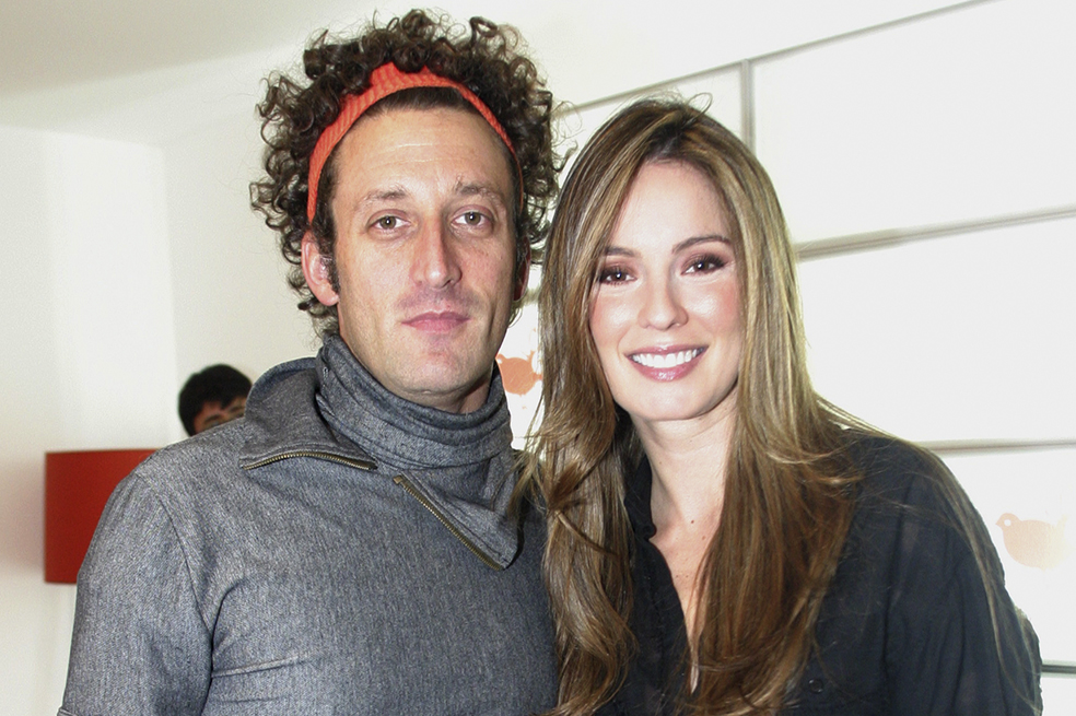 Critican a Claudia Bahamón por foto de su esposo abrazando a famosa modelo paisa