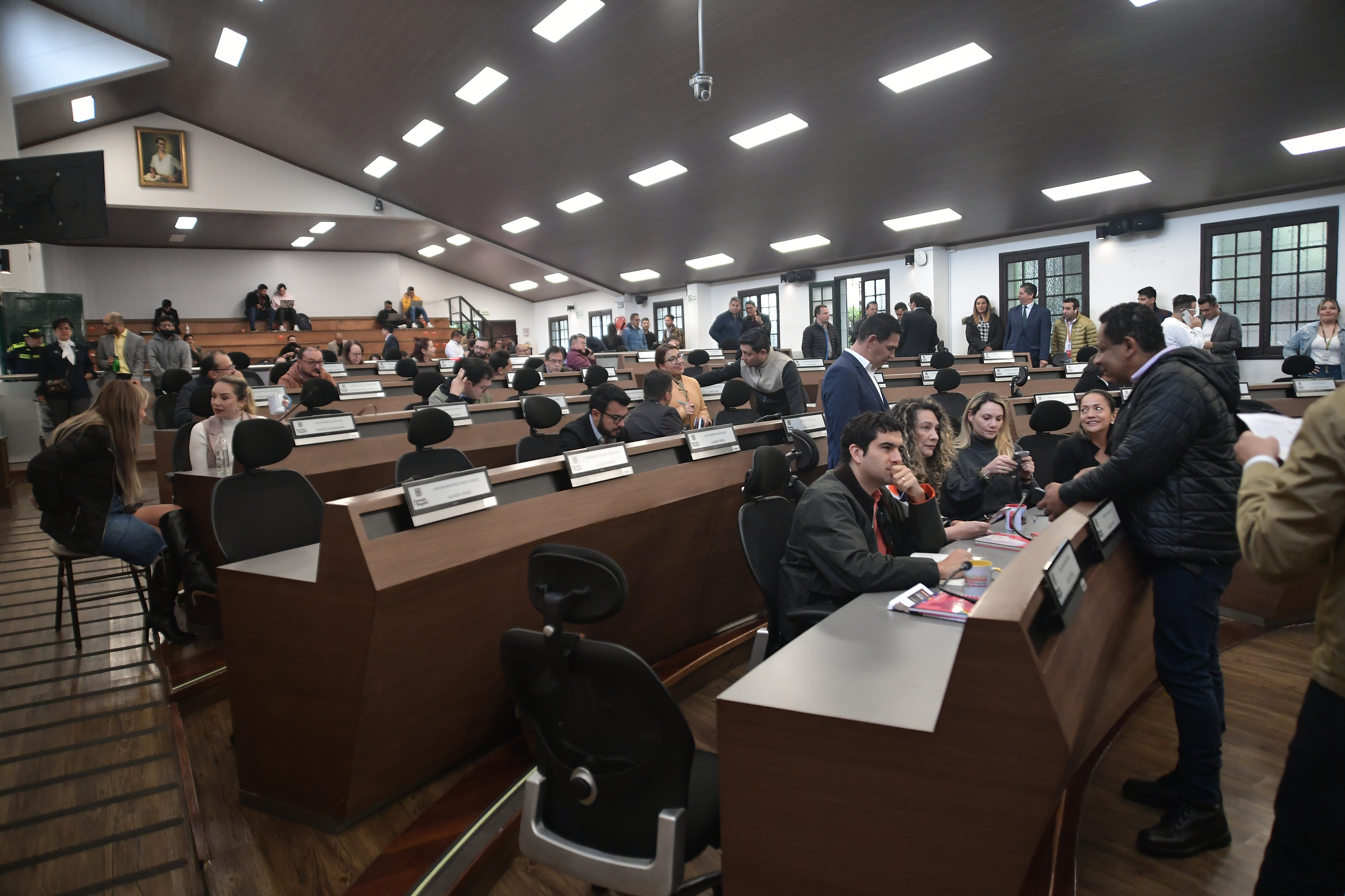 Concejo de Bogotá presentó mejoras en control político, pero sigue siendo impuntual