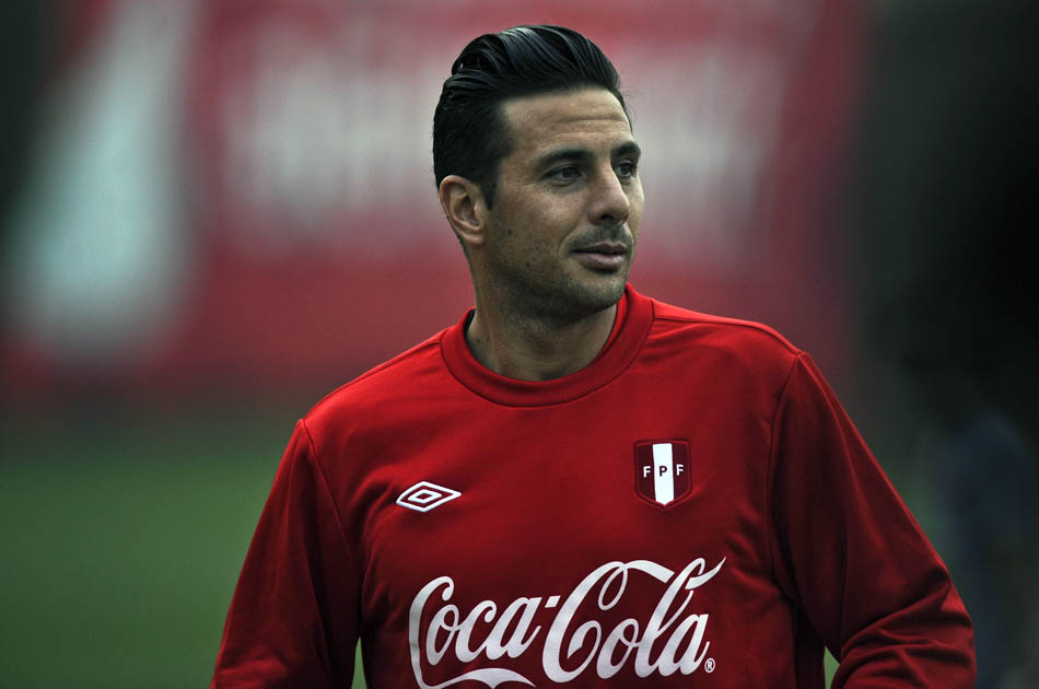 Claudio Pizarro habló sobre el partido contra Colombia