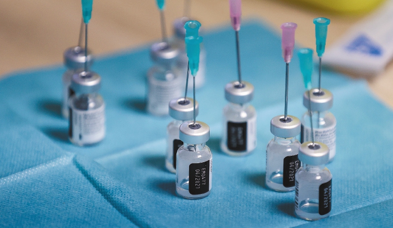 Coronavirus: Agencia Europea de Medicamentos aprueba vacuna de Moderna para niños
