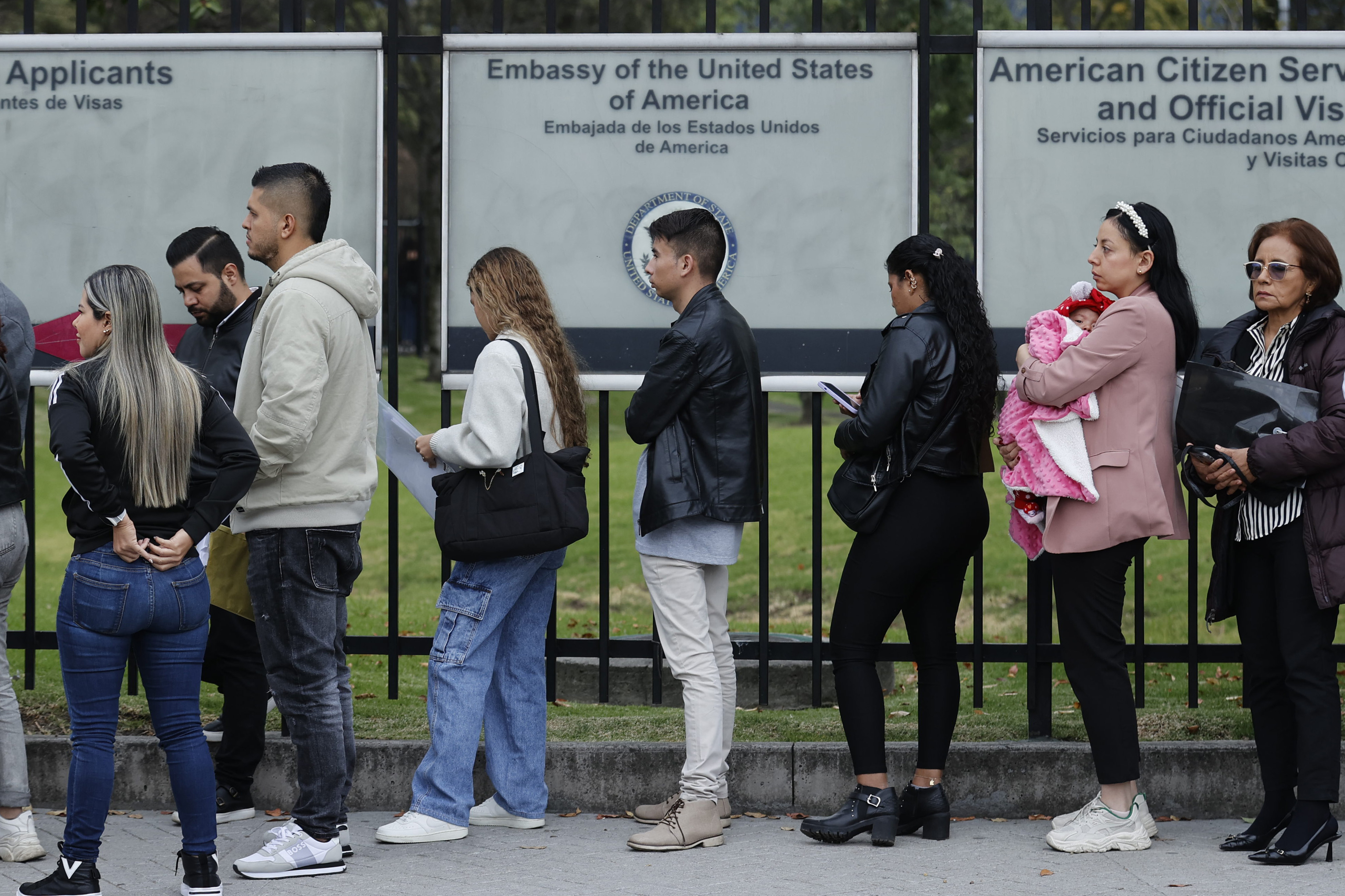 EE. UU. cambia requisitos: exigirá redes sociales públicas para visa estudiantil