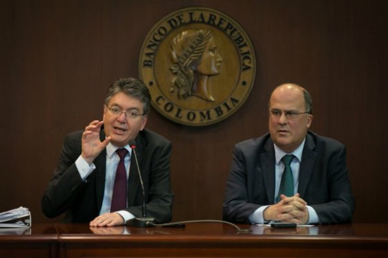 El ministro de Hacienda, Mauricio Cárdenas y el gerente del Banco, José Darío Uribe, ambos con asiento en la junta directiva del emisor. /Minhacienda 