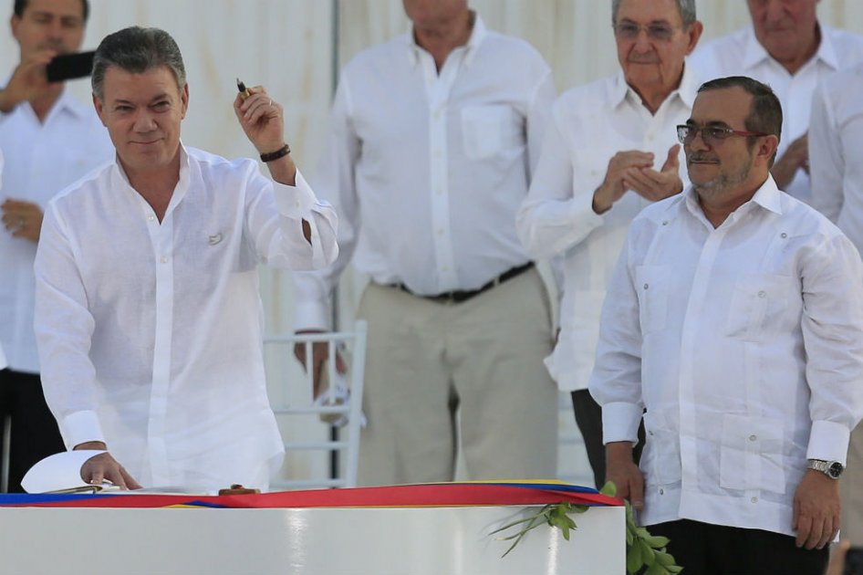 ‘No’ en el plebiscito hace caer nominación de Santos y Timochenko al Nobel de Paz