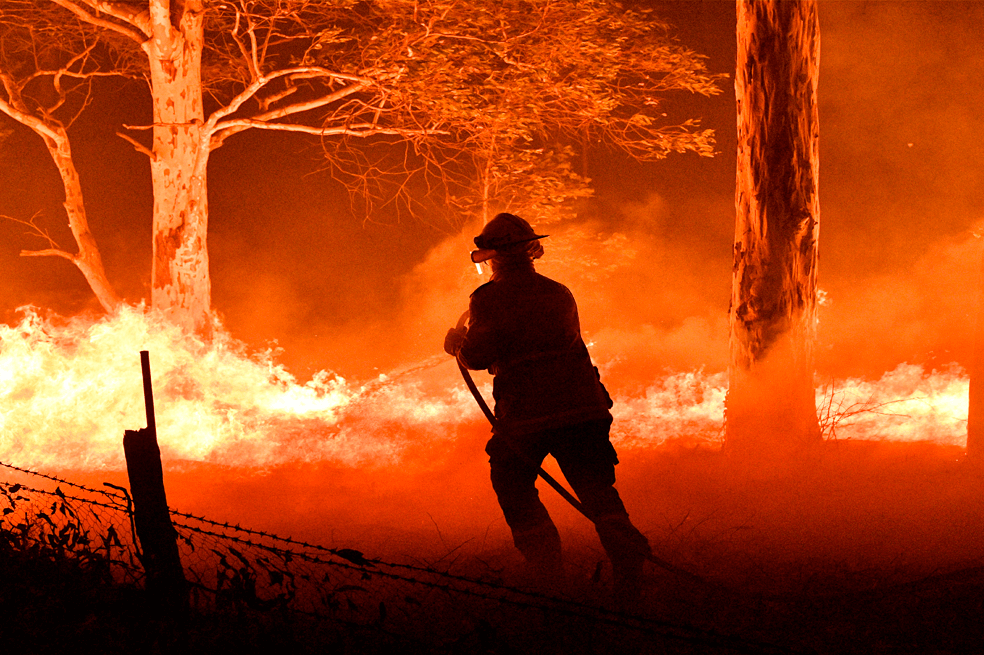 Llueve en Australia, pero los bomberos advierten que voraces incendios aún continúan