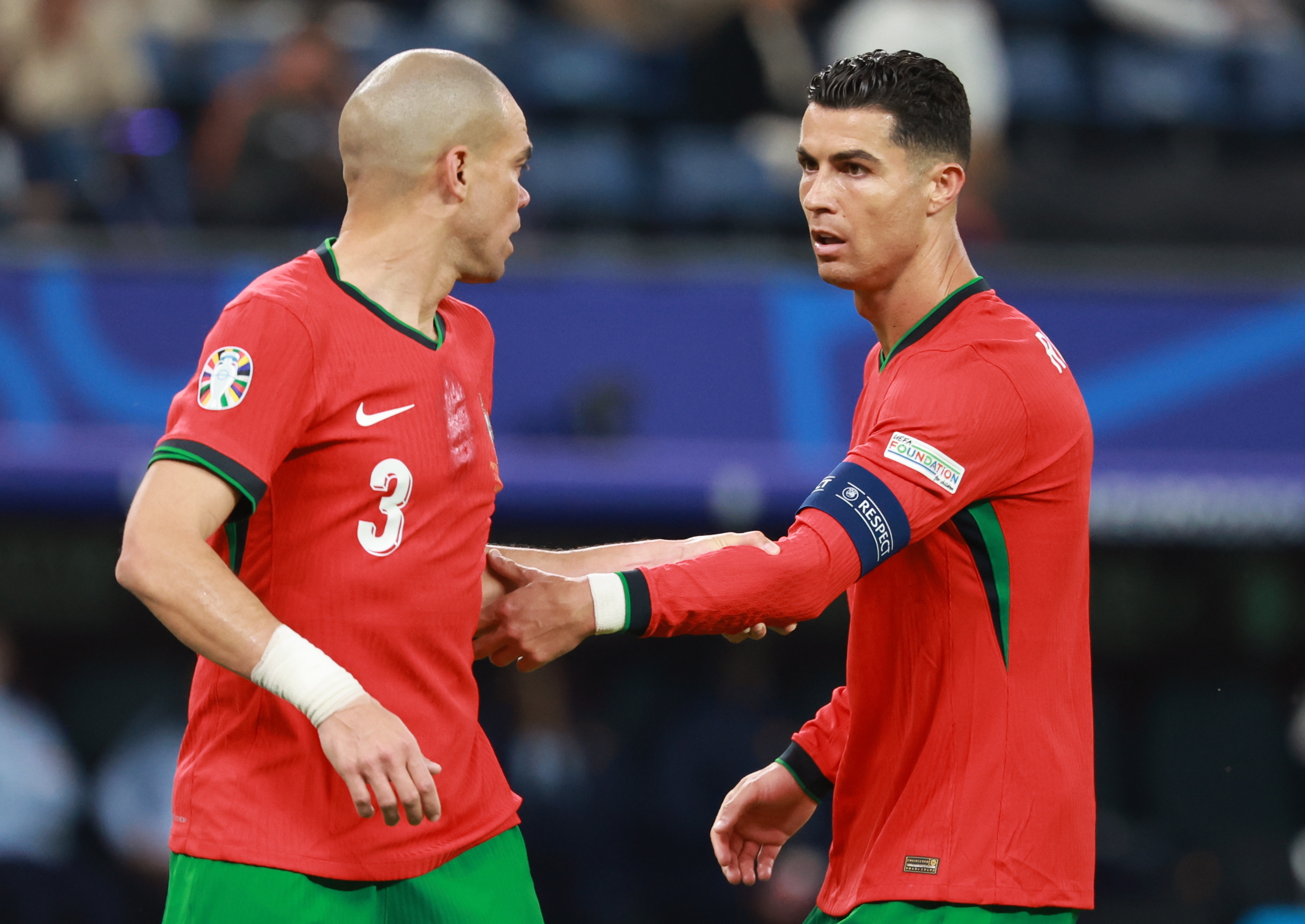 “No hay palabras”: el emotivo mensaje de Cristiano Ronaldo a Pepe tras su retiro