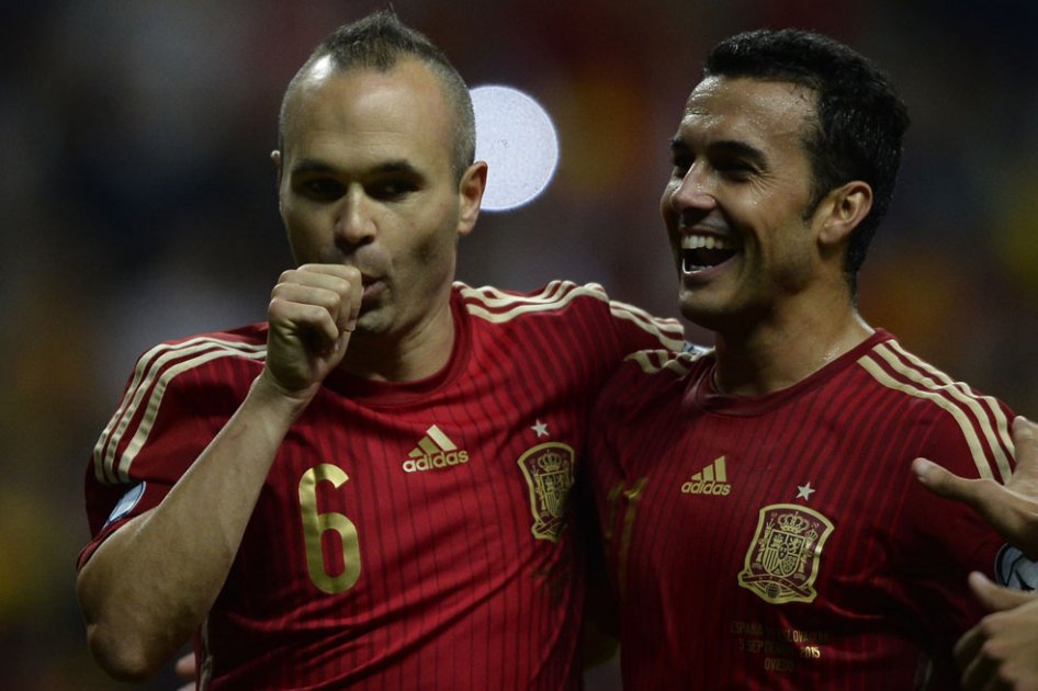 España ganó y es líder del grupo C camino a la Euro 2016