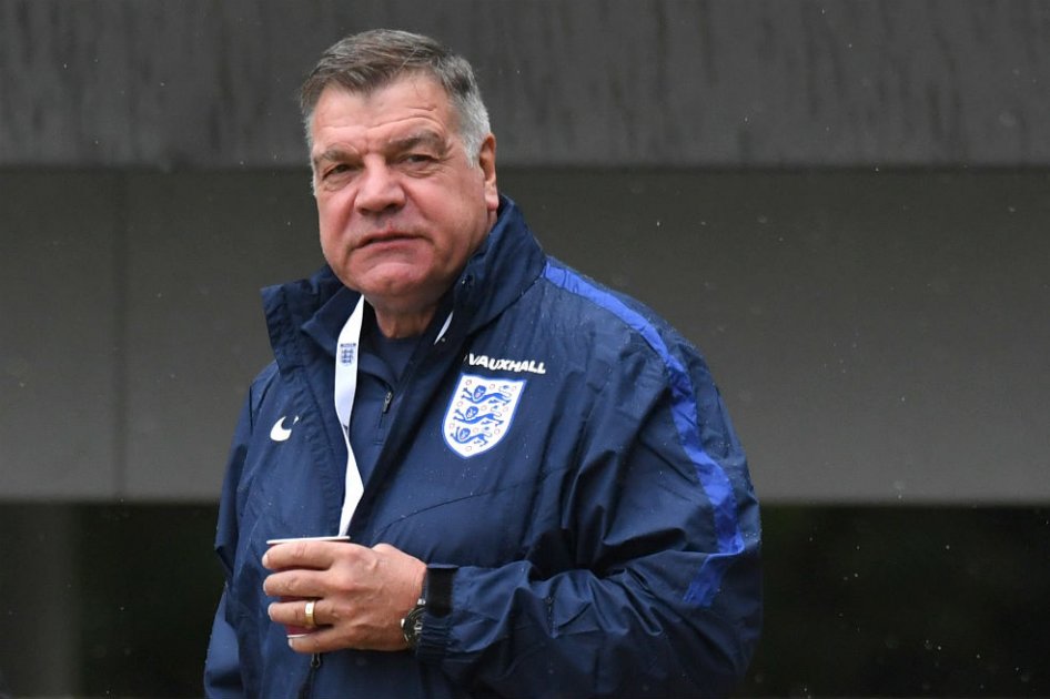 Federación inglesa investiga polémicas declaraciones de Allardyce