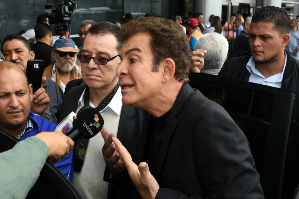 Candidato opositor hondureño desiste de lucha electoral en presidenciales