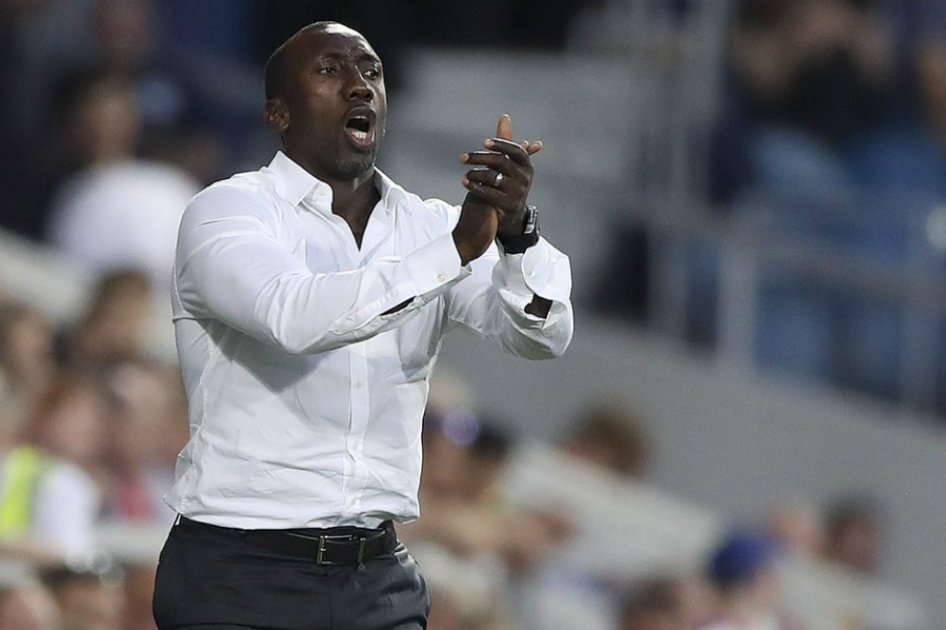 Hasselbaink, técnico del QPR inglés, último implicado en la trama de corrupción