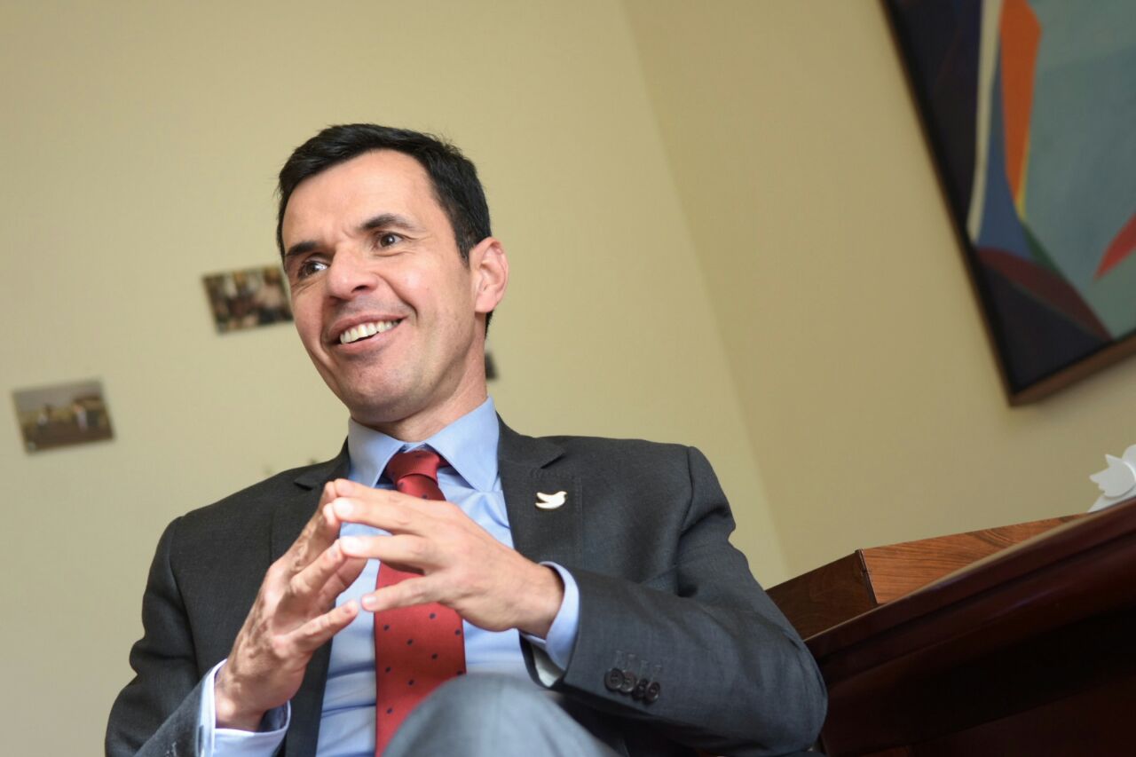Prorrogar “fast track”: primera decisión de Guillermo Rivera como nuevo ministro