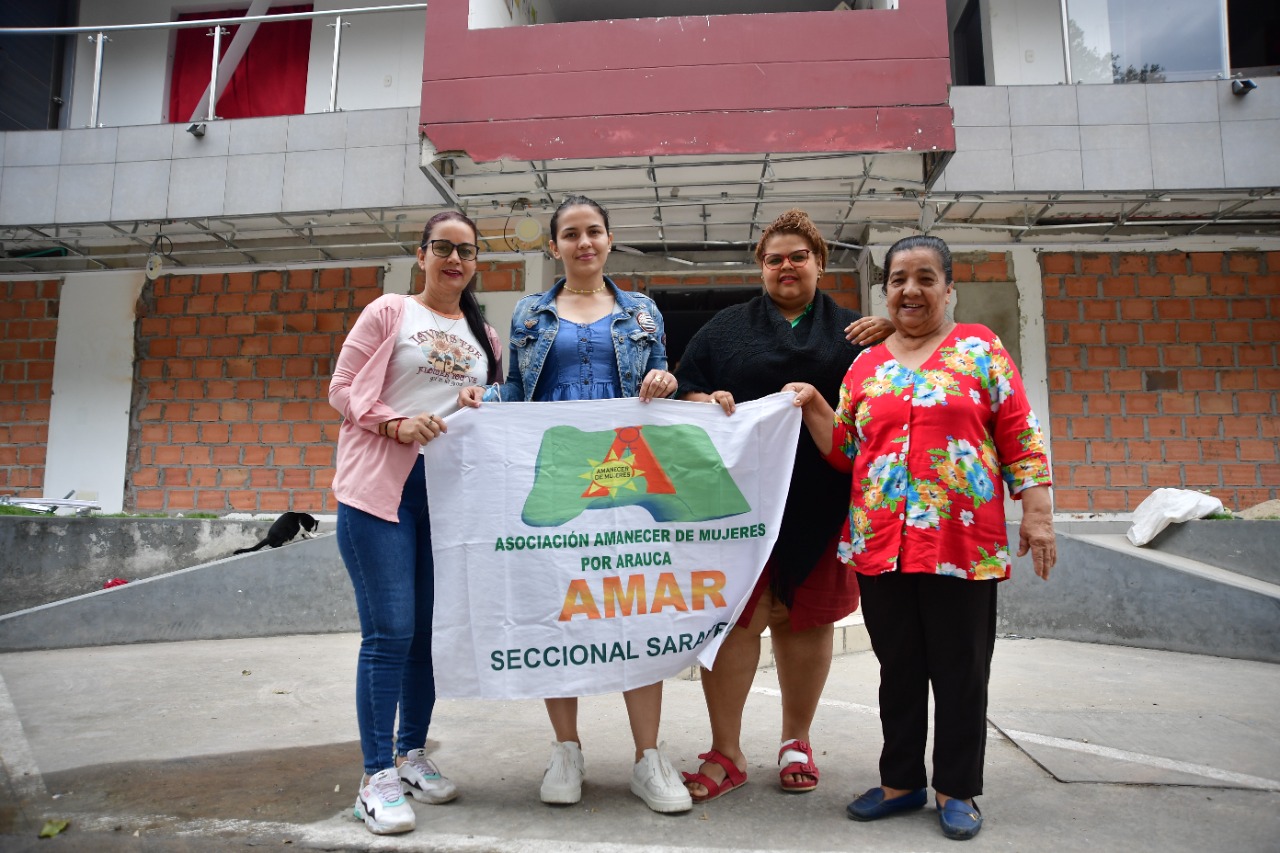 Mujeres de la Asociación Amanecer por Arauca