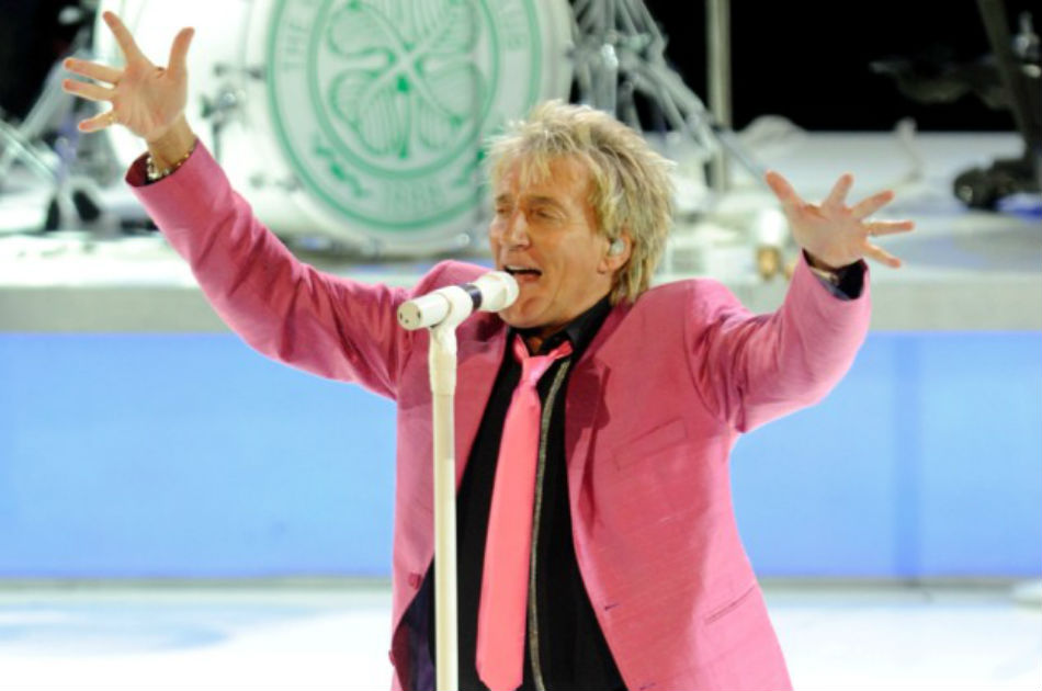 Tras 34 años, Rod Stewart vuelve al número uno en el Reino Unido