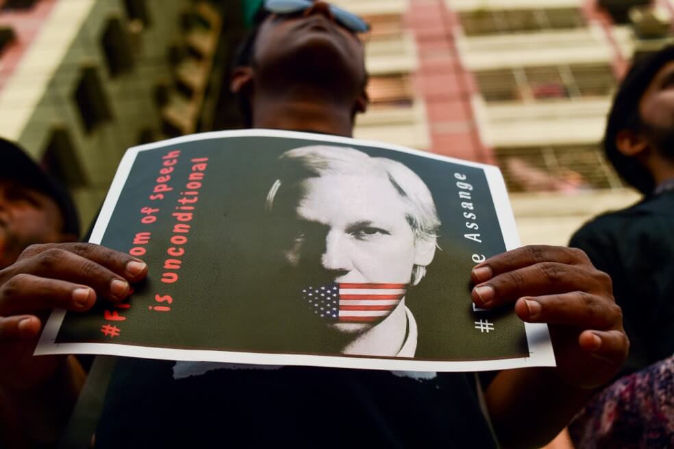 Comienza segunda parte de juicio contra Julian Assange que define extradición a EE. UU.