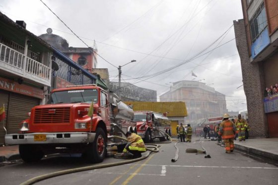 Ley anti-trámites prohibió concepto de bomberos para abrir discotecas