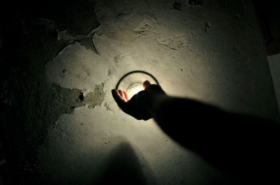 Casi 1.000 millones de personas en el mundo viven sin electricidad, según ONU