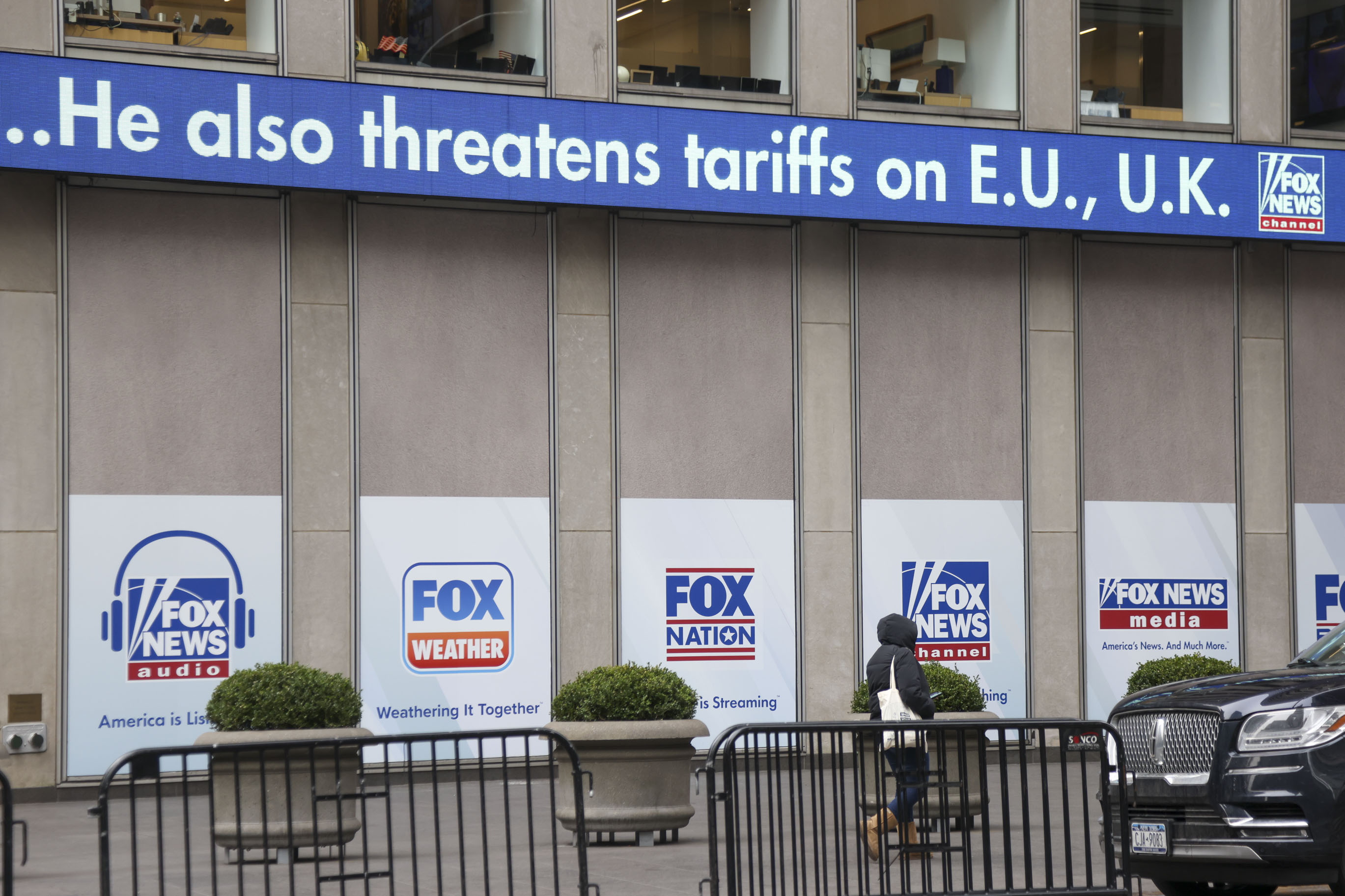 Una comentarista se desmayó en vivo en medio de un noticiero de Fox News