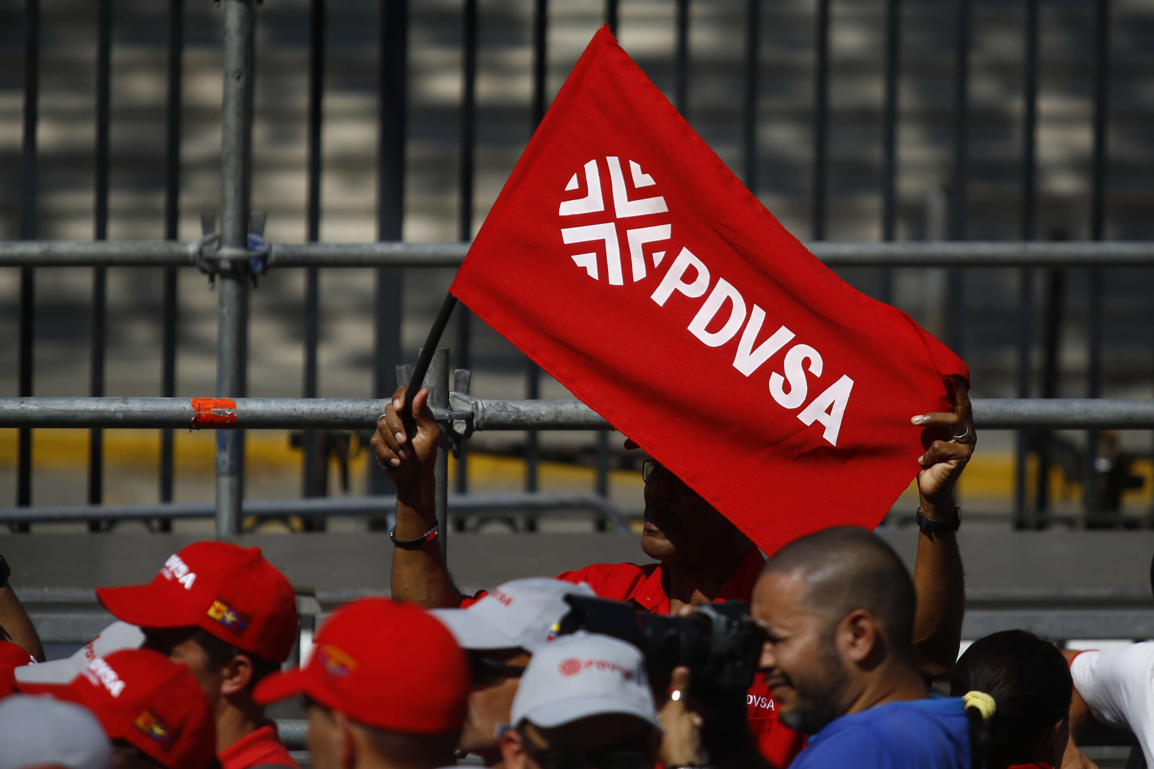 PDVSA recurre a compradores de petróleo menos conocidos