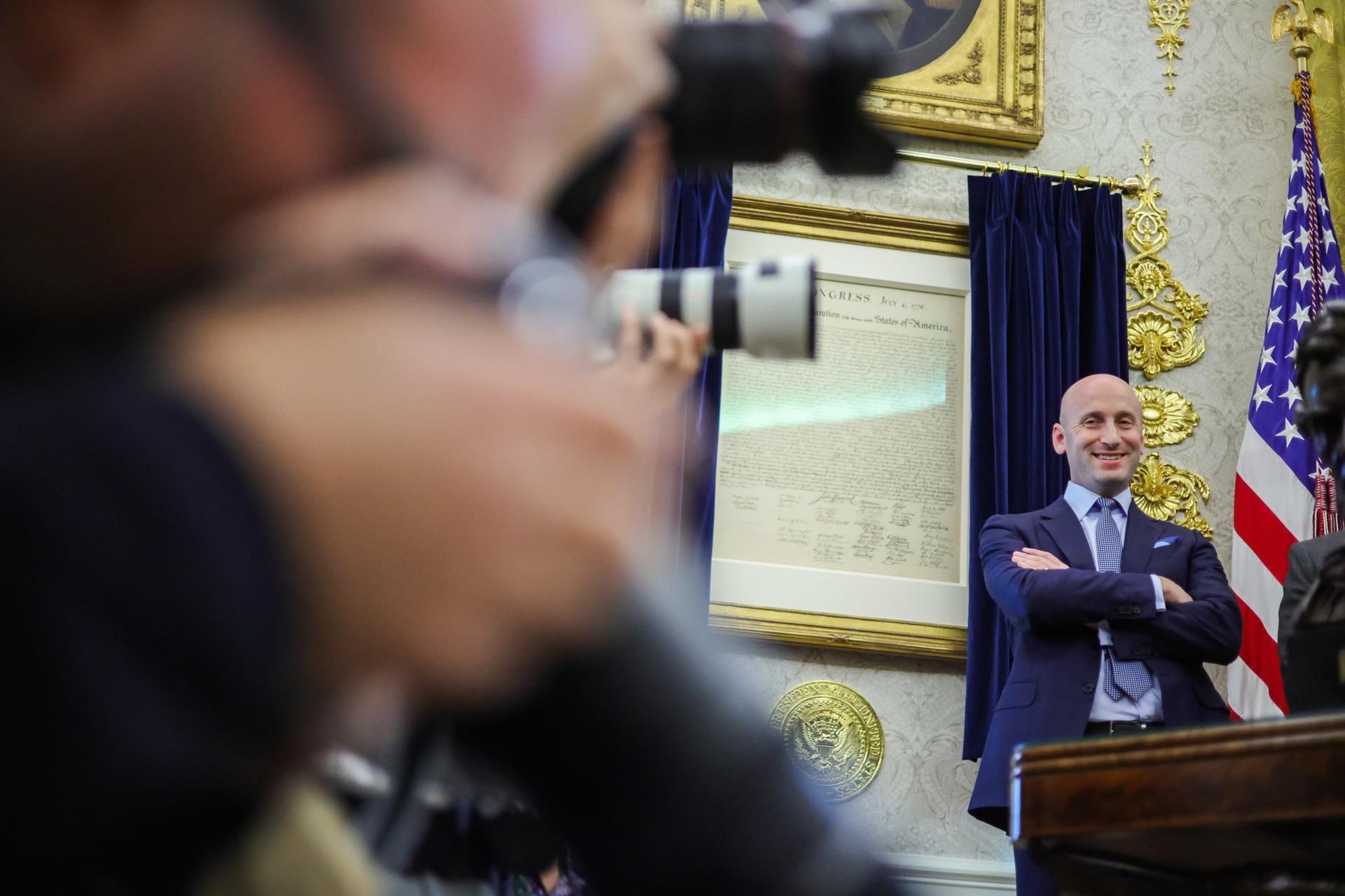 Trump dice que Rubio, Hegseth y Stephen Miller estarán a cargo de Venezuela
