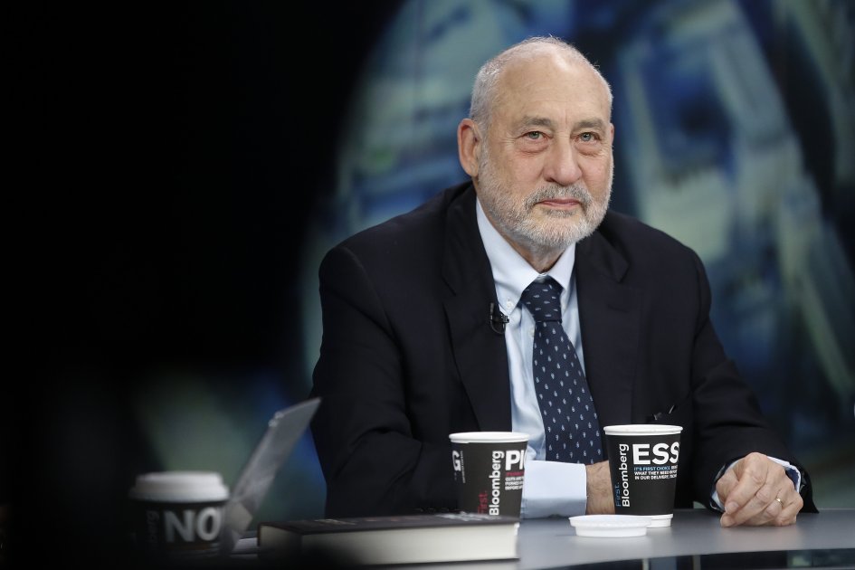 Crisis de Grecia es responsabilidad de la Troika: Joseph Stiglitz