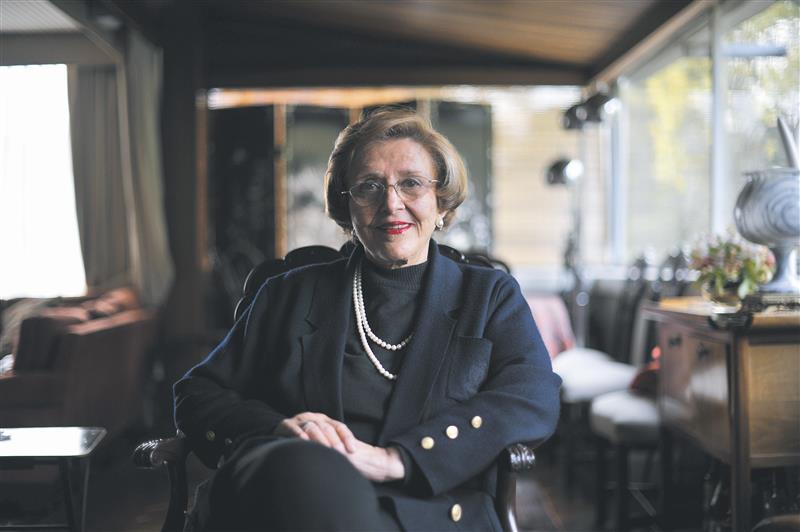 Doña Nydia, mujer inmensa