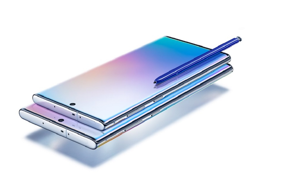Primero lo primeroSon varias las noticias que acompañan el lanzamiento con el que Samsung celebra los 10 años de su familia Galaxy Note. Uno de los detalles que más sobresalen de la presentación, hecha desde la ciudad de Nueva York, es que no es uno, sino dos los teléfonos que mostraron: el Galaxy Note 10 y el Galaxy Note 10+.