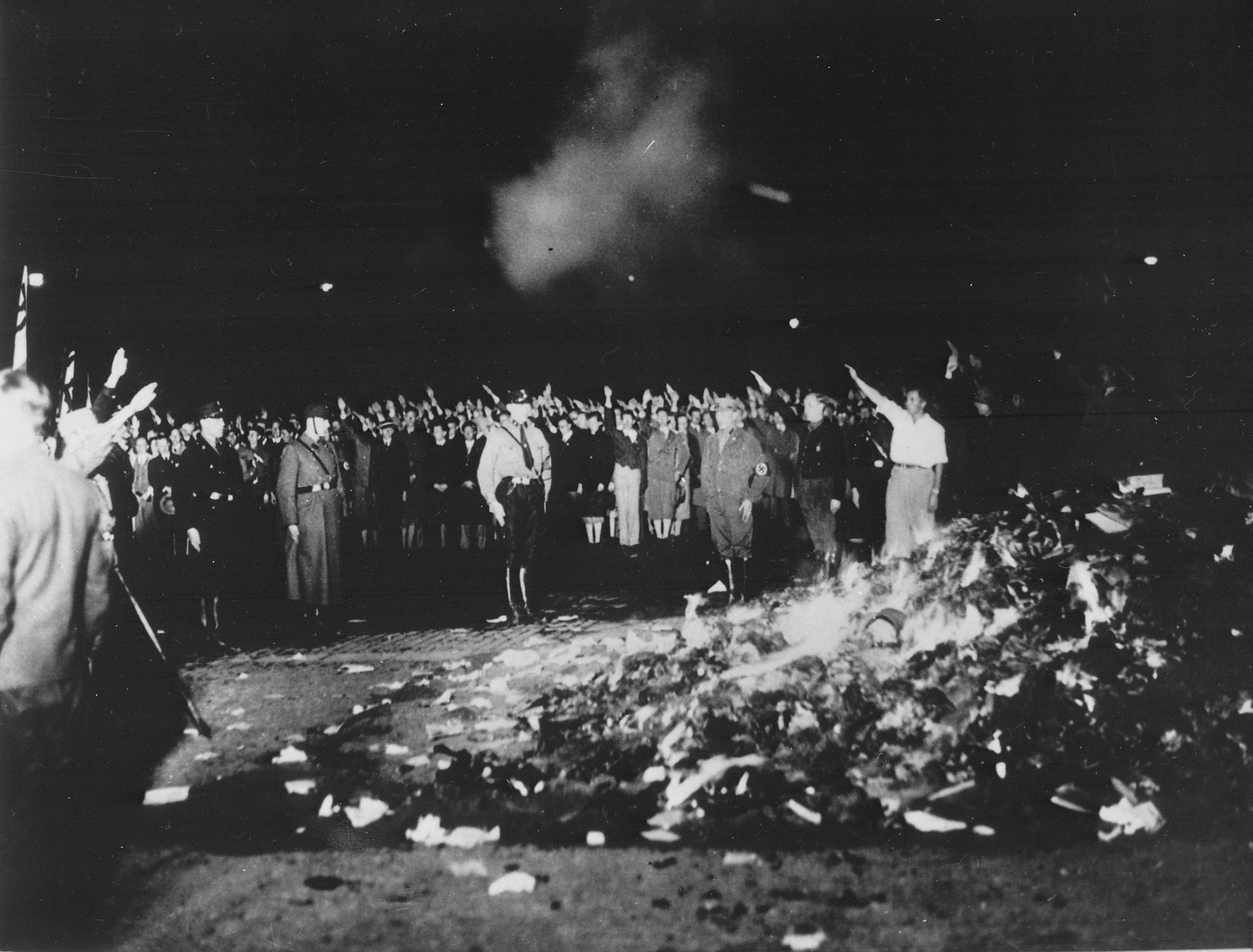 Alemania recuerda 90 años de la quema de libros por los nazis en 1933