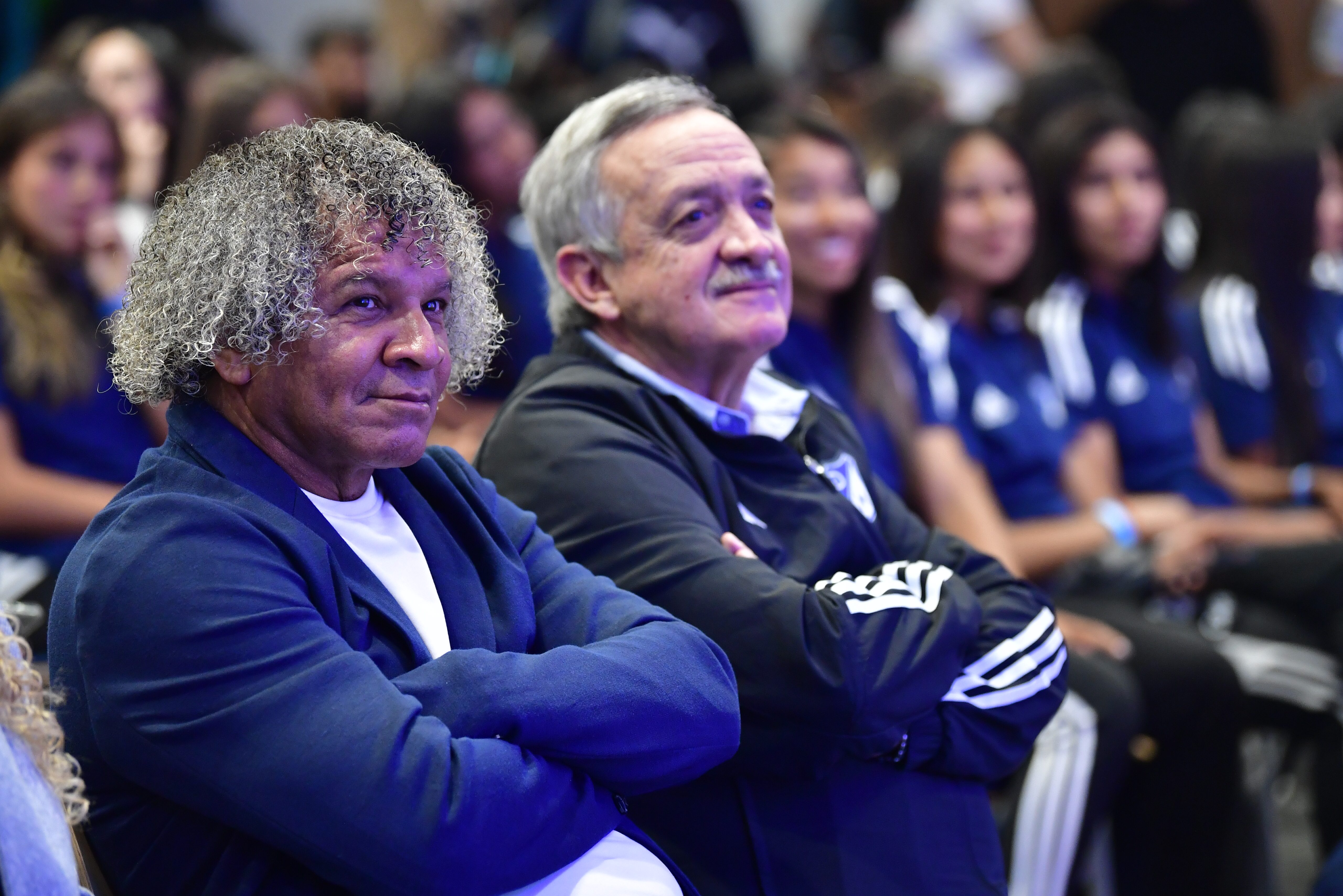 Hacia adelante, azul 