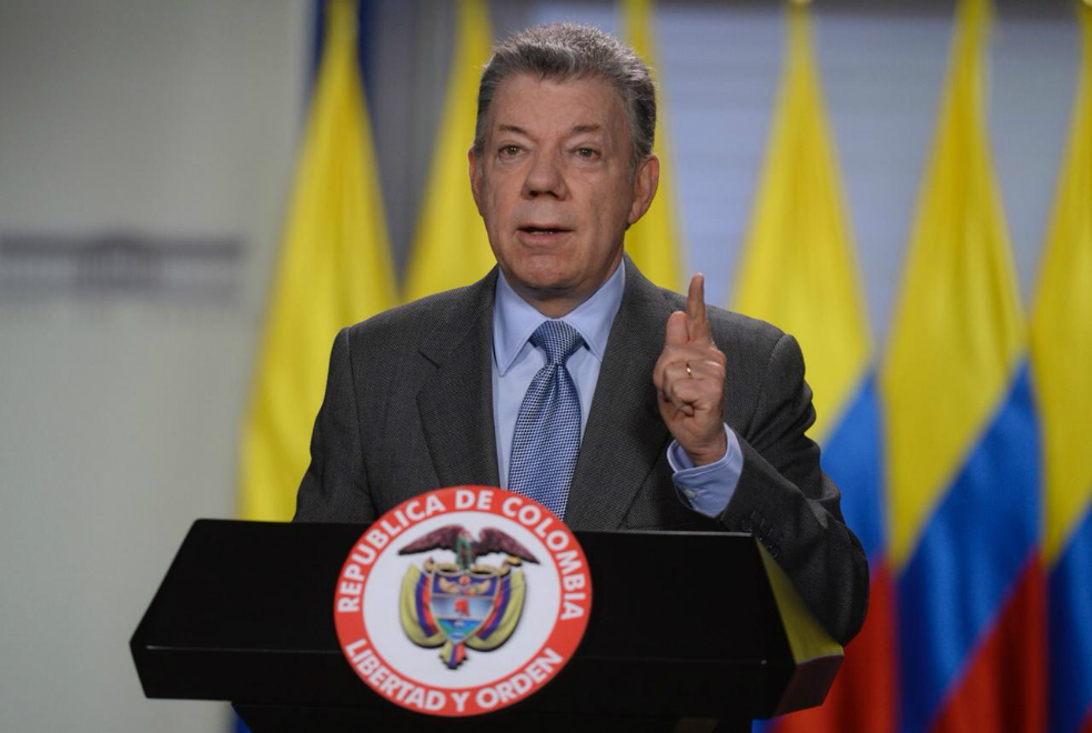 Santos rinde cuentas sobre empleo en el día del trabajo