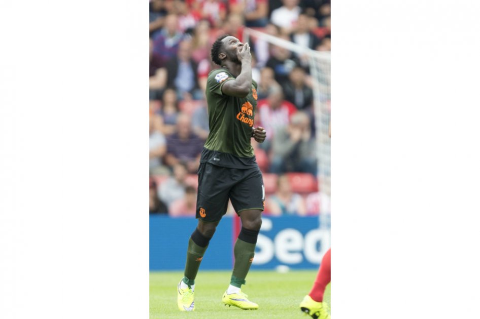 Romelu Lukaku lleva al Everton a su primera victoria