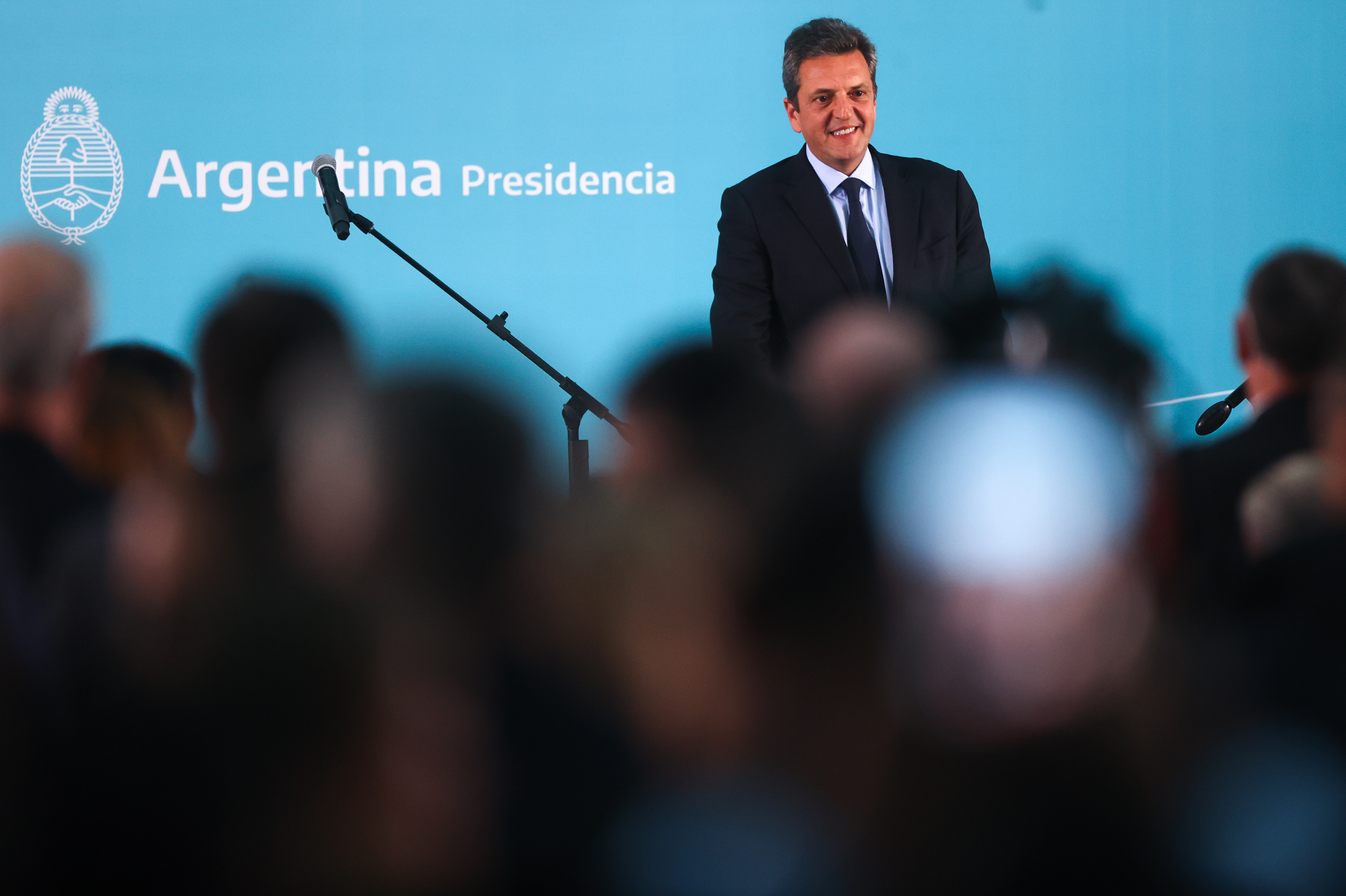 Con listas en mano, así se cocina la campaña electoral argentina