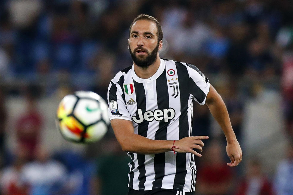 Críticas en Italia contra Gonzalo Higuaín por su físico