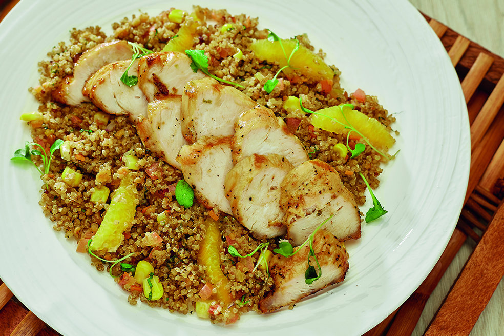 Pollo en mantequilla de naranja y limón con taboule de quinoa