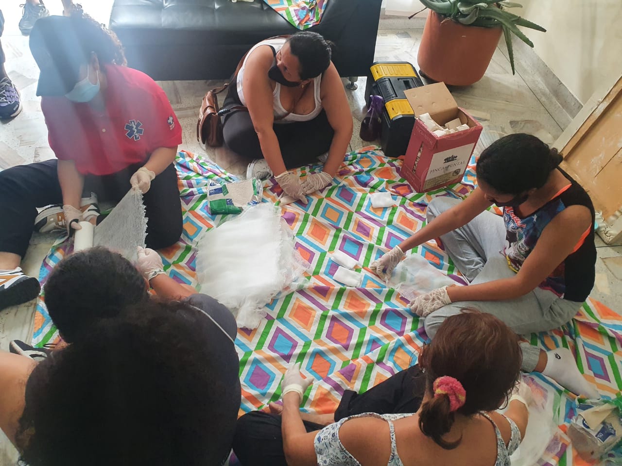 Paro Nacional: Habitantes del barrio Paso del Comercio en Cali convirtieron su casa en centro médico