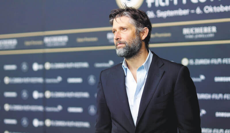 Bart Freundlich, re-imaginar una historia ya contada