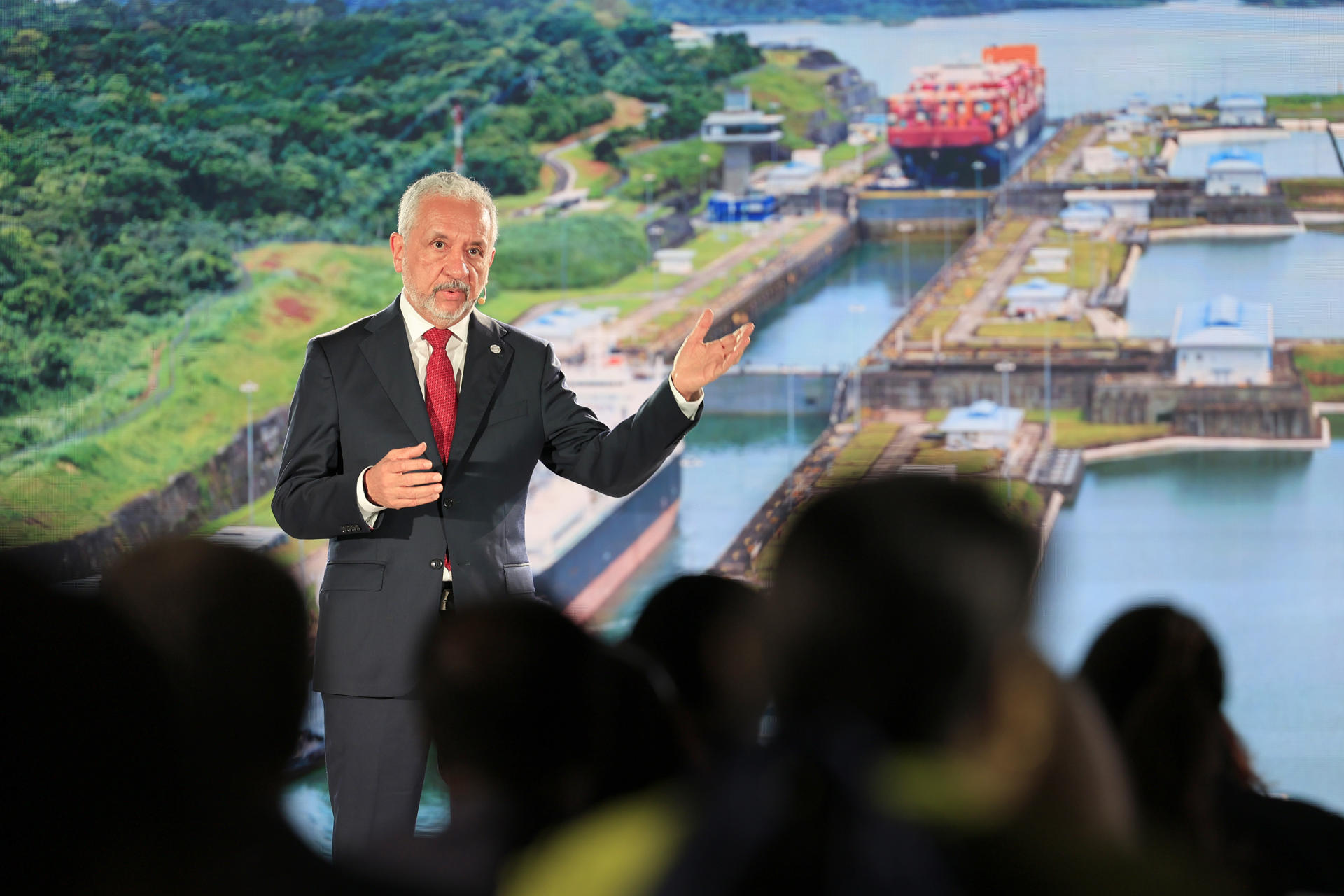 Se prevé la construcción de un importante gasoducto en el Canal de Panamá