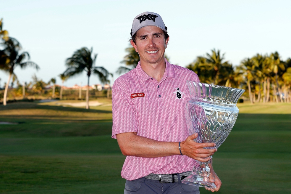 El golfista antioqueño Nicolás Echavarría ganó en Puerto Rico su primer título en el PGA Tour