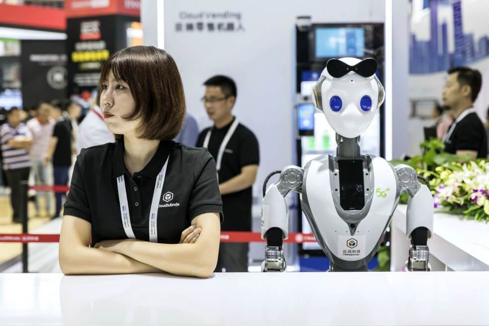 Inteligencia artificial obligaría a 120 millones de empleados a readaptarse