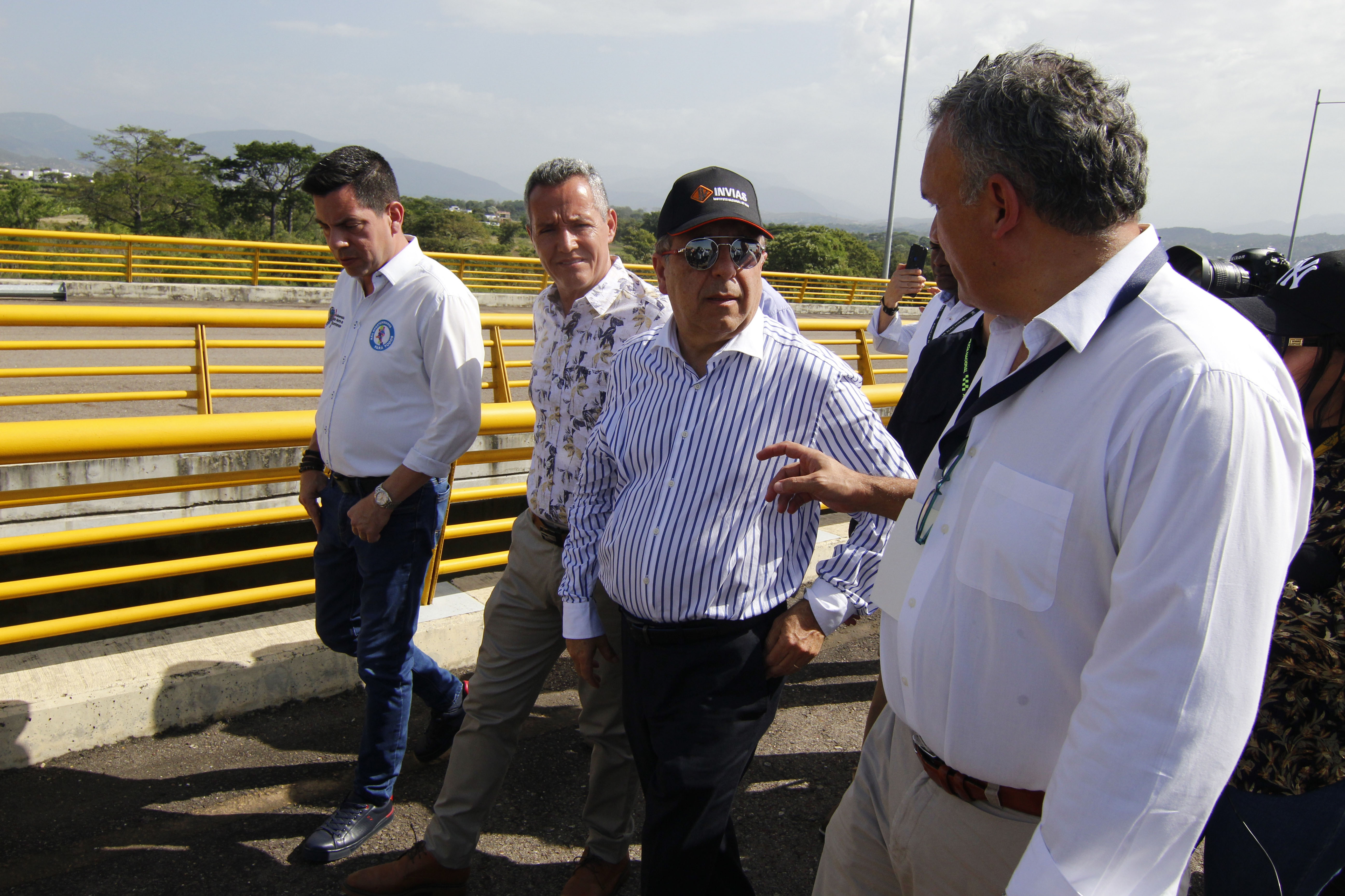 Un ministro con denuncias de plagio
