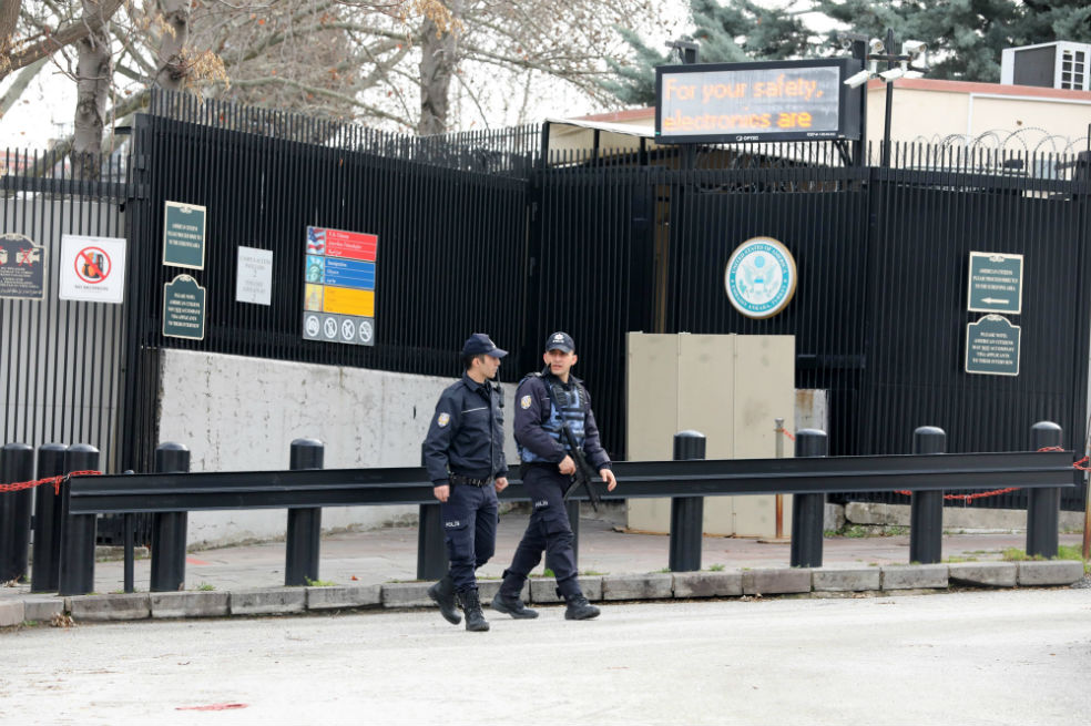 Turquía lanza operación contra el Estado Islámico tras alerta estadounidense