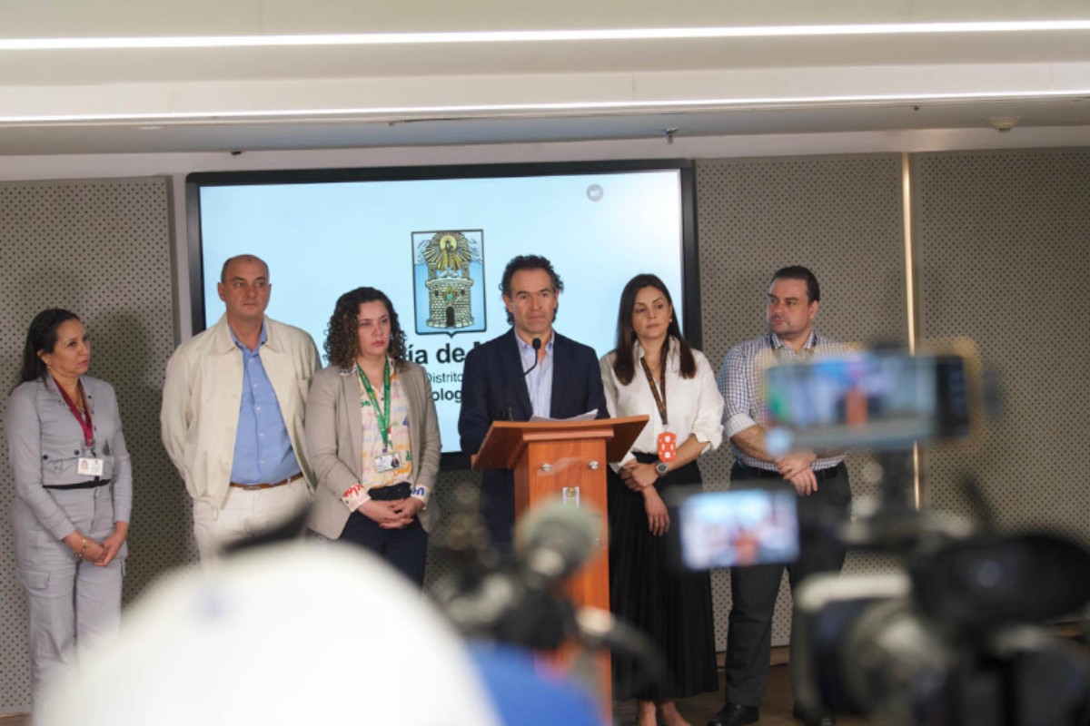Alcaldía de Medellín demandará al Gobierno por crisis en el sector salud
